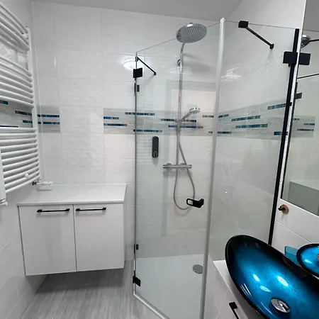 Pod Debami Apartment